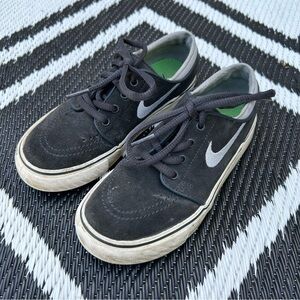 Boys Nike Skater Shoes